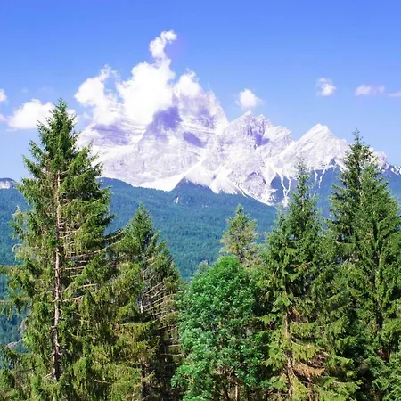 بيت للعطل Charming Chalet In The Dolomites *